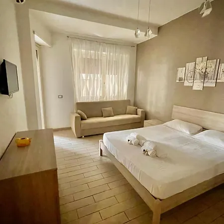 Domus Laterani By Jfm - Comfortable Apartment Big Terrace Colosseo Rome Exterior photo