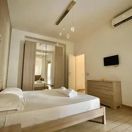 Domus Laterani By Jfm - Comfortable Apartment Big Terrace Colosseo Rome Exterior photo