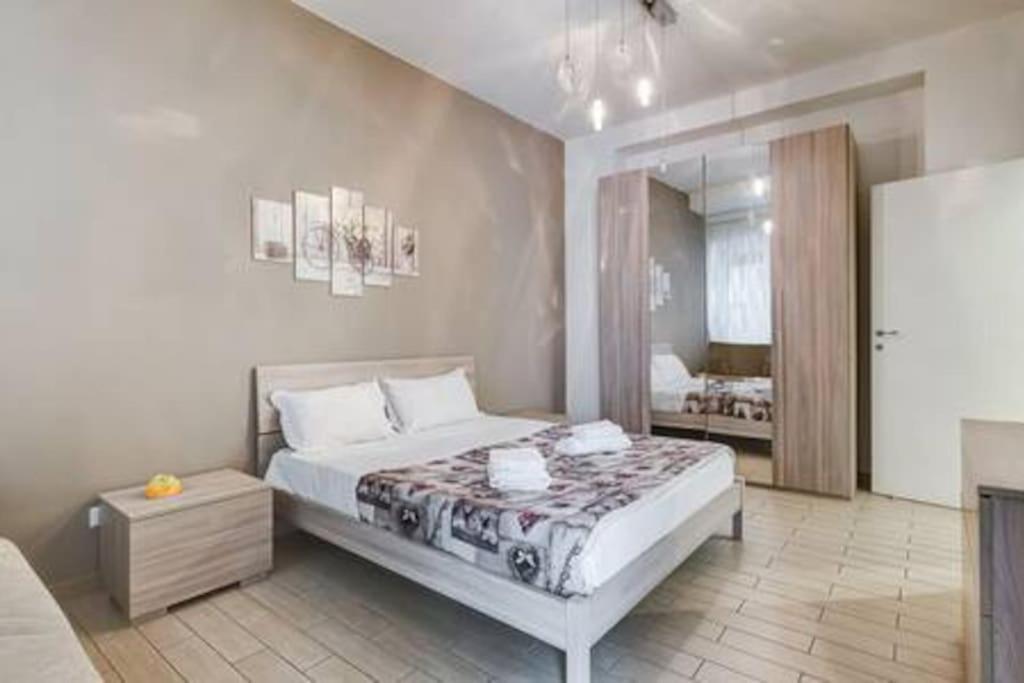 Domus Laterani By Jfm - Comfortable Big Terrace Colosseo Apartment *