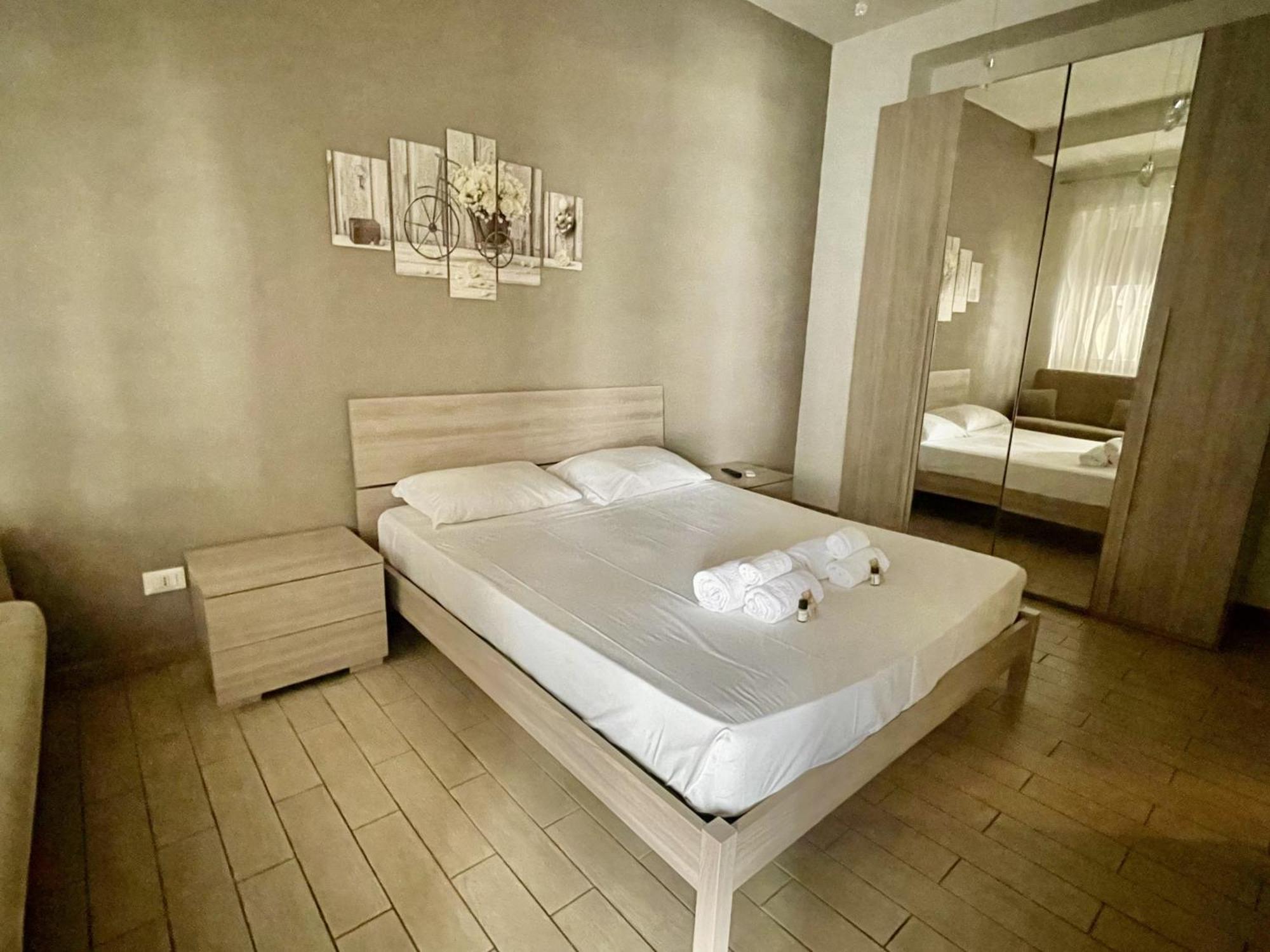 Domus Laterani By Jfm - Comfortable Big Terrace Colosseo Apartment